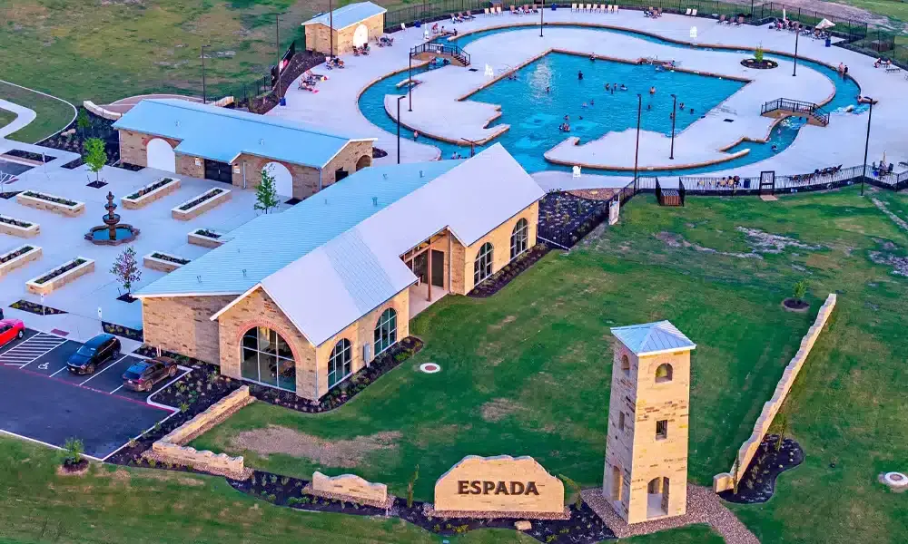 Espada-Amenity-Center-full-aerial-completed-3cs-construction